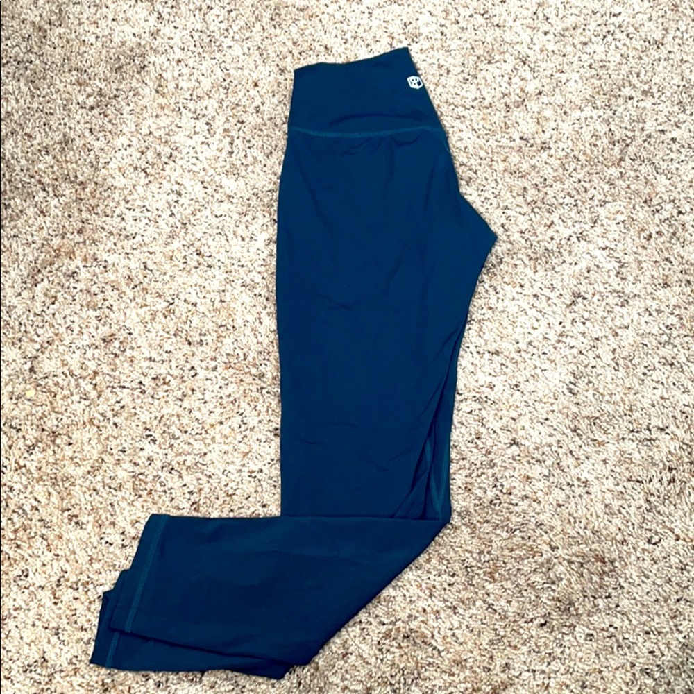 Born Primitive size small crop leggings.